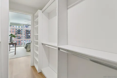 $939,900 | 800 The Mark Lane, Unit 607, San Diego, CA 92101