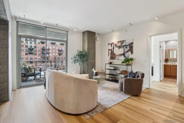 $939,900 | 800 The Mark Lane, Unit 607, San Diego, CA 92101