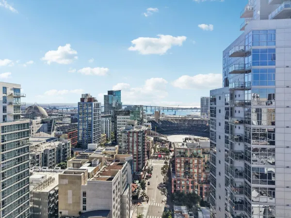 $939,900 | 800 The Mark Lane, Unit 607, San Diego, CA 92101