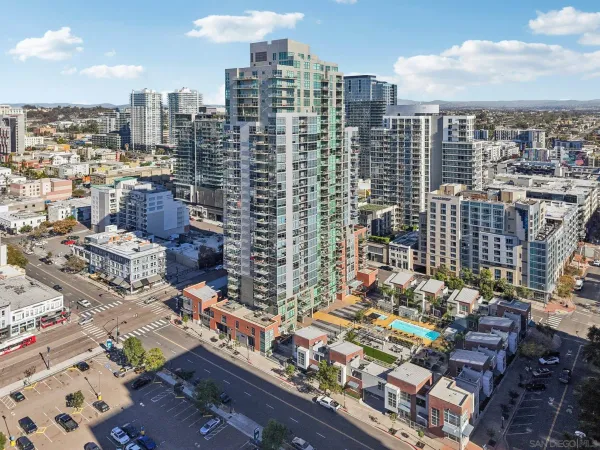 $939,900 | 800 The Mark Lane, Unit 607, San Diego, CA 92101