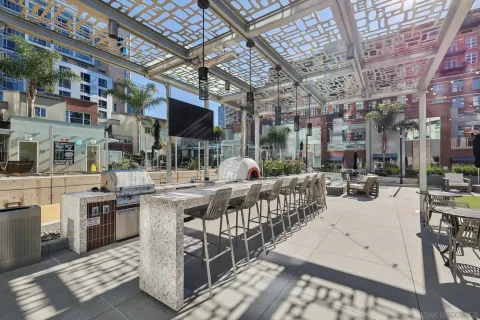 $939,900 | 800 The Mark Lane, Unit 607, San Diego, CA 92101
