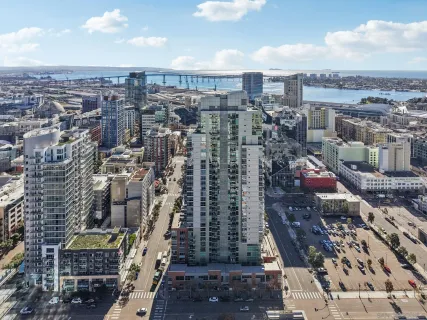 $939,900 | 800 The Mark Lane, Unit 607, San Diego, CA 92101