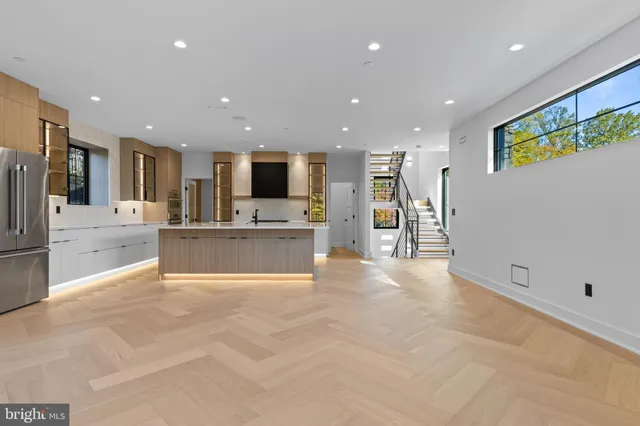 $1,890,000 | 12 Langton Lane, Newtown Square, PA 19073