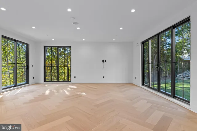 $1,890,000 | 12 Langton Lane, Newtown Square, PA 19073