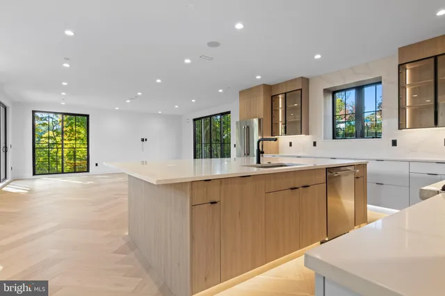 $1,890,000 | 12 Langton Lane, Newtown Square, PA 19073