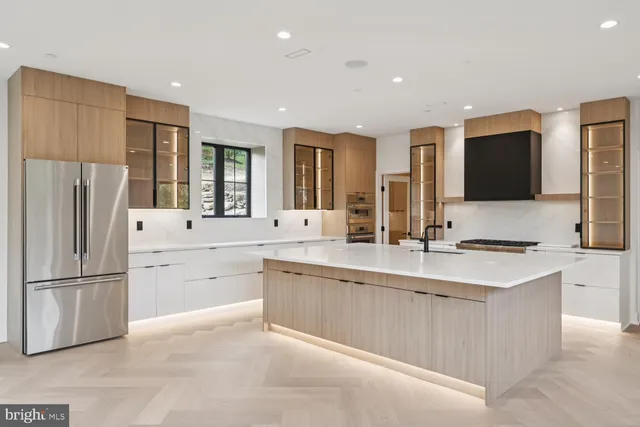 $1,890,000 | 12 Langton Lane, Newtown Square, PA 19073