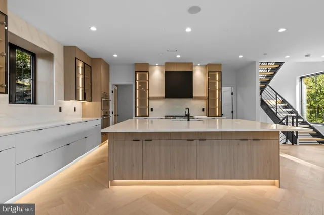 $1,890,000 | 12 Langton Lane, Newtown Square, PA 19073