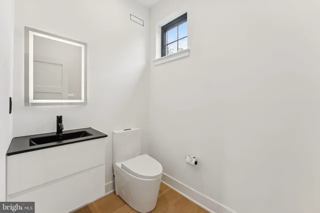 $1,890,000 | 12 Langton Lane, Newtown Square, PA 19073