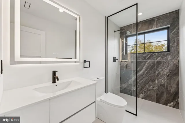 $1,890,000 | 12 Langton Lane, Newtown Square, PA 19073