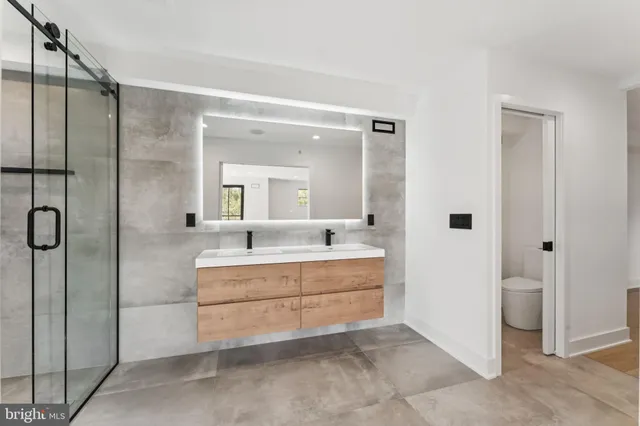 $1,890,000 | 12 Langton Lane, Newtown Square, PA 19073