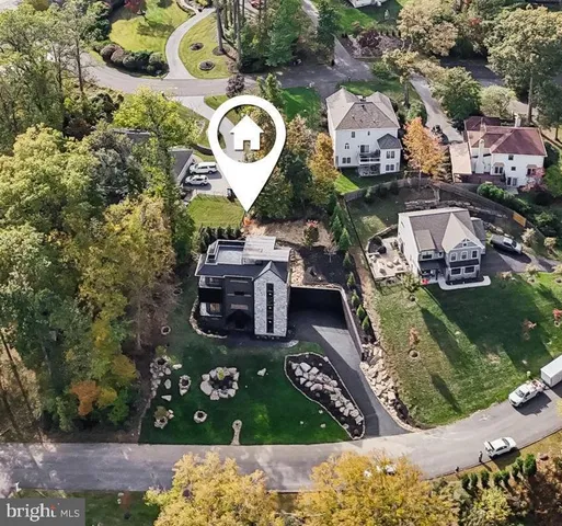 $1,890,000 | 12 Langton Lane, Newtown Square, PA 19073