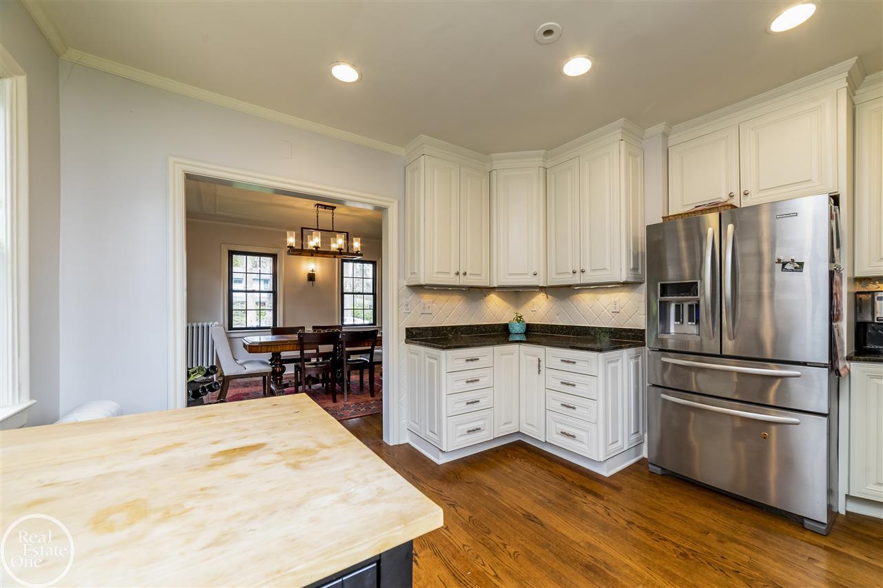 69 Moran Road Grosse Pointe Farms, MI 48236 - Photo 13 of 44