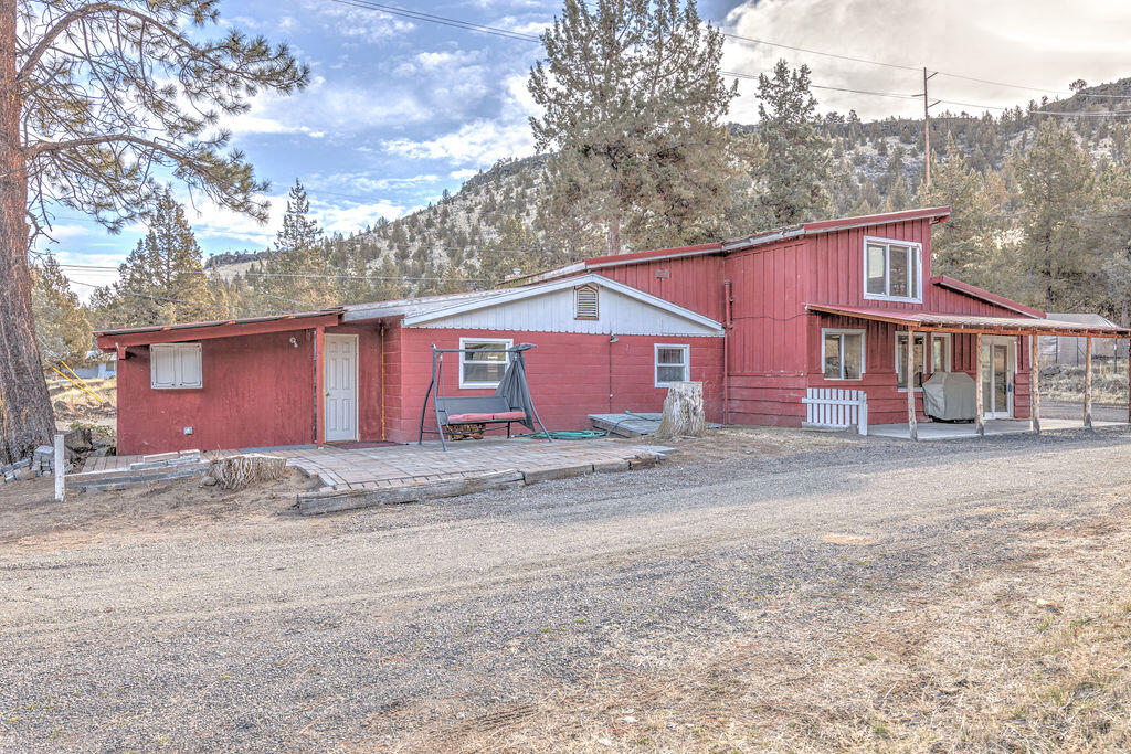 1145 South Rimrock Road Prineville, OR 97754 - Photo 7 of 28 090A5853_4_5_6_7-Edit