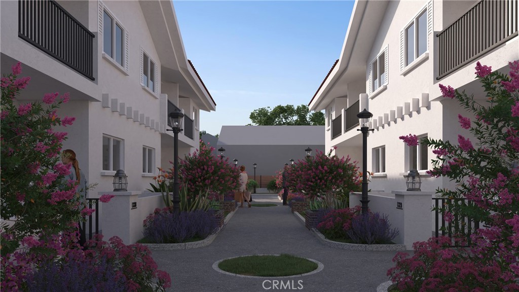 1324 East Kingsley Ave  