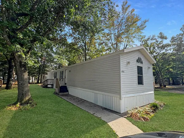 $45,000 | 20101 Tamarack Drive, Howard City, MI 49329