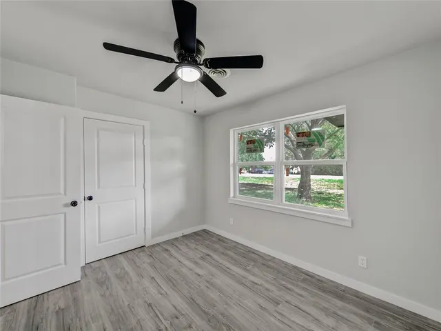 $2,100 | 309 East Obuch Street, Valley View, TX 76272