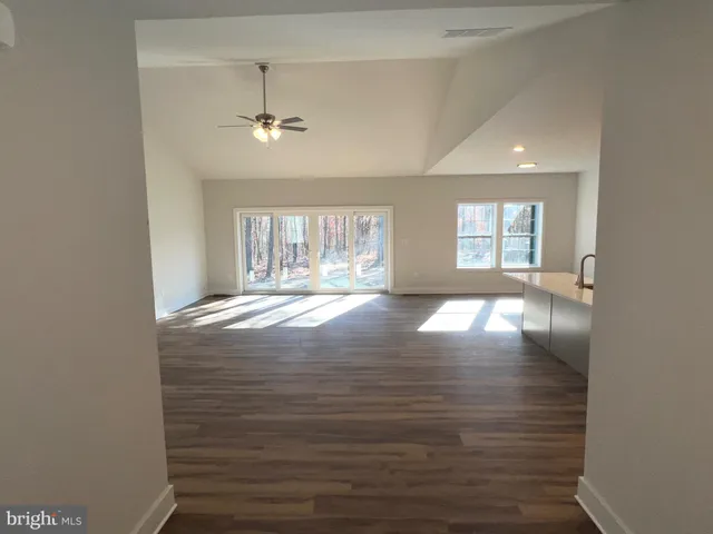 $525,000 | 20 Mayapple Court, Hedgesville, WV 25427