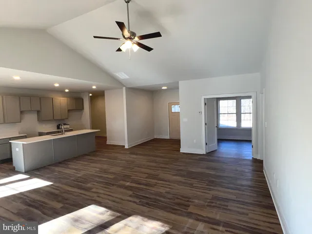 $525,000 | 20 Mayapple Court, Hedgesville, WV 25427