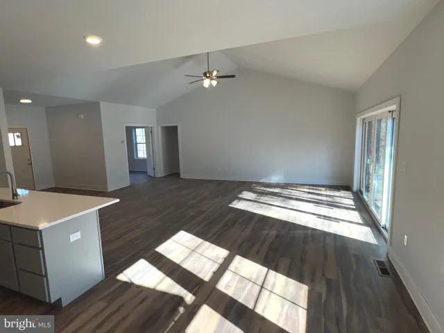 $525,000 | 20 Mayapple Court, Hedgesville, WV 25427