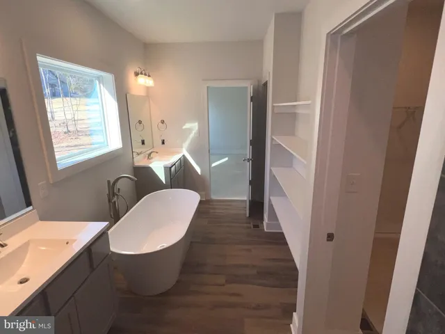 $525,000 | 20 Mayapple Court, Hedgesville, WV 25427