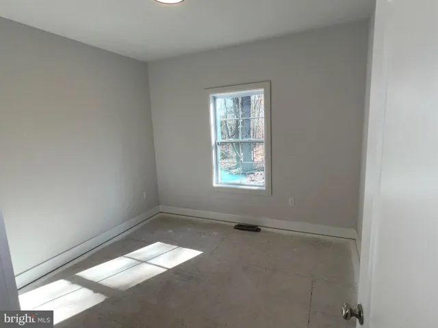 $525,000 | 20 Mayapple Court, Hedgesville, WV 25427