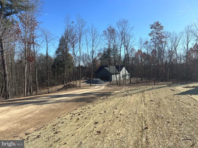 $525,000 | 20 Mayapple Court, Hedgesville, WV 25427