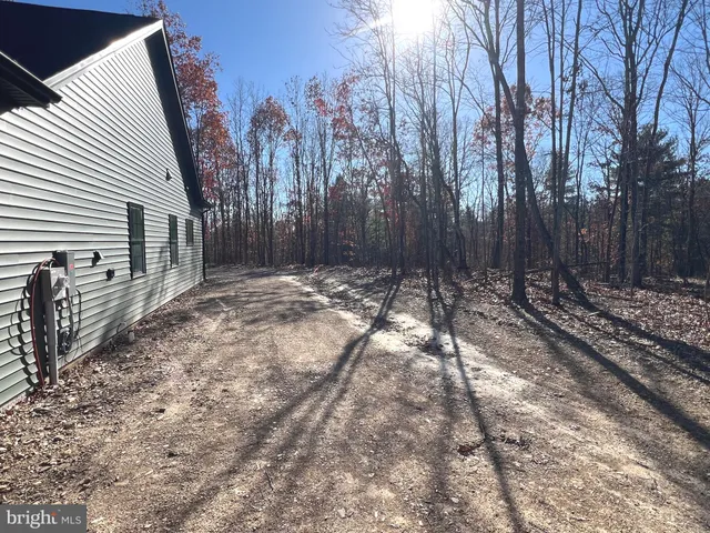 $525,000 | 20 Mayapple Court, Hedgesville, WV 25427