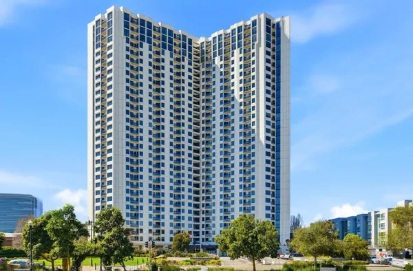 $600,000 | 6363 Christie Avenue, Unit 717, Emeryville, CA 94608