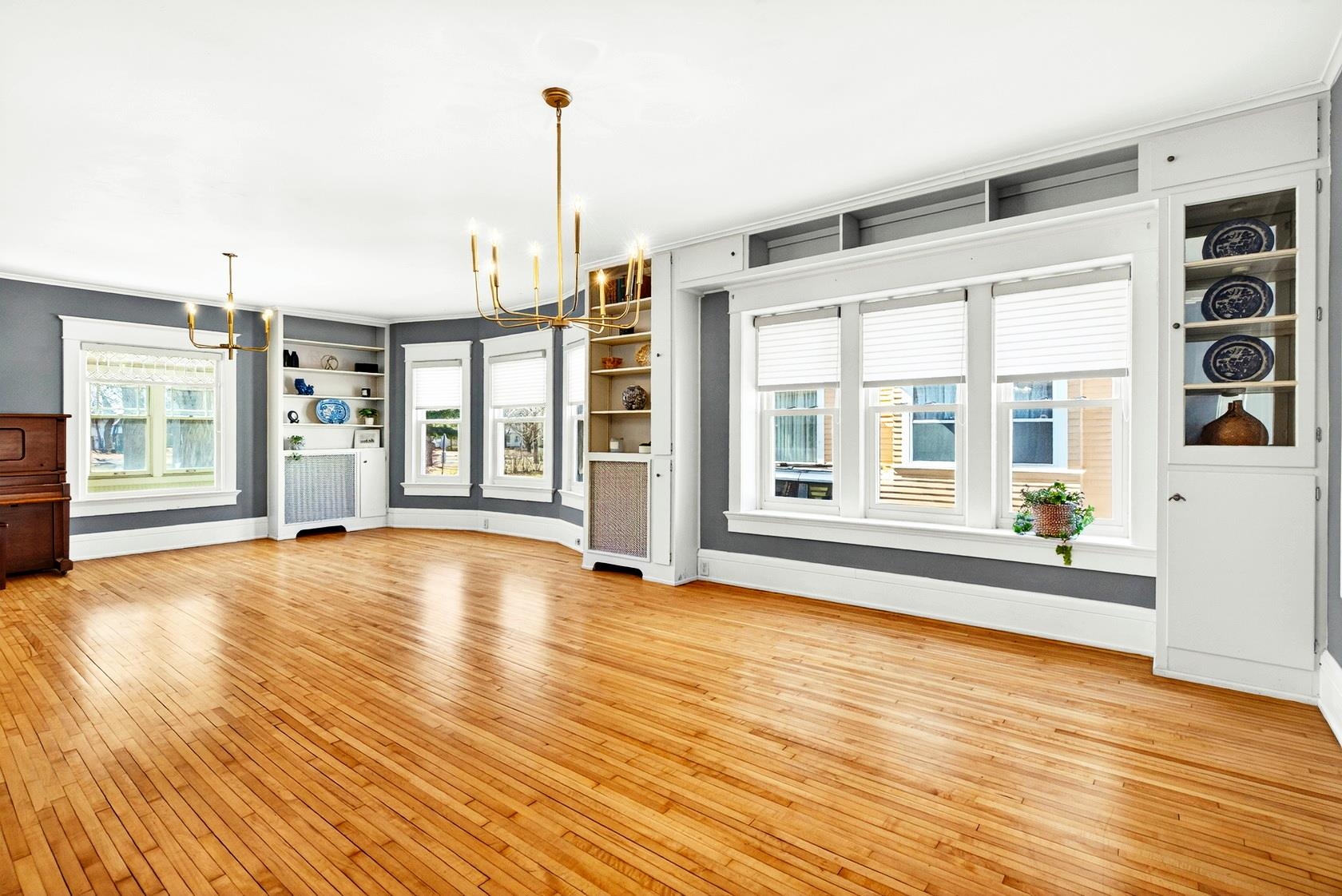 519 Spring Street Green Bay, WI 54301 - Photo 16 of 57