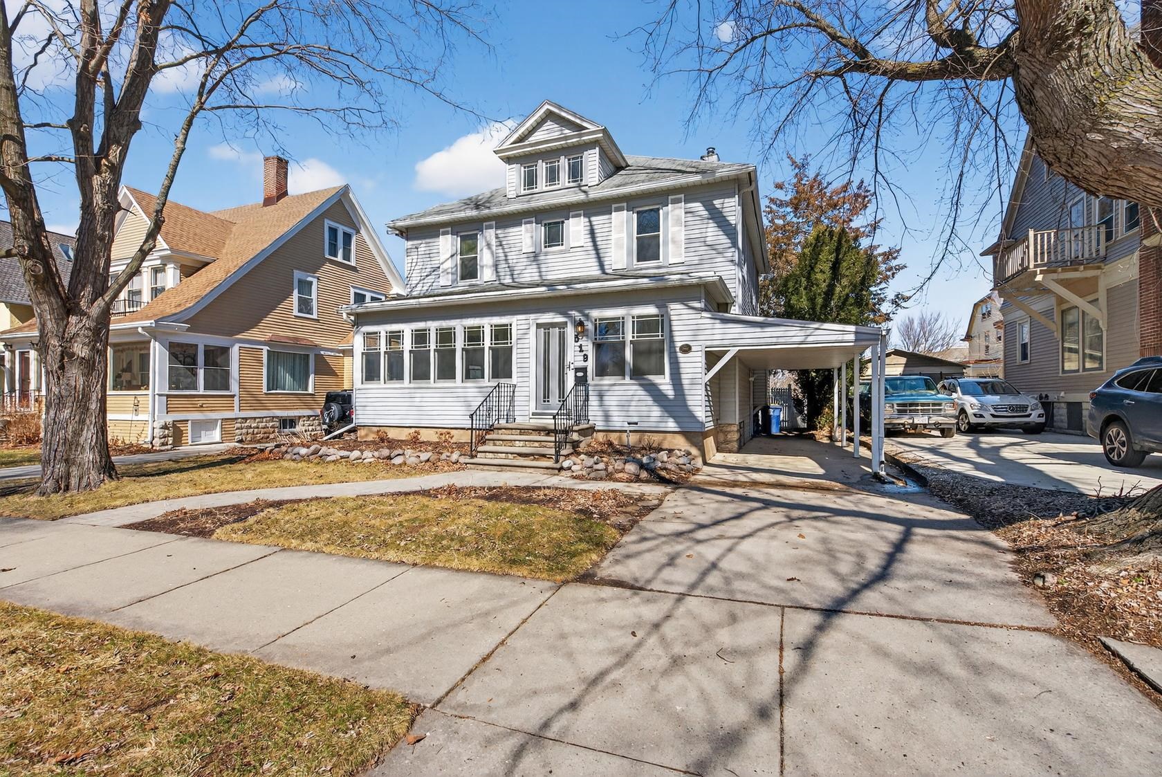 519 Spring Street Green Bay, WI 54301 - Photo 2 of 57