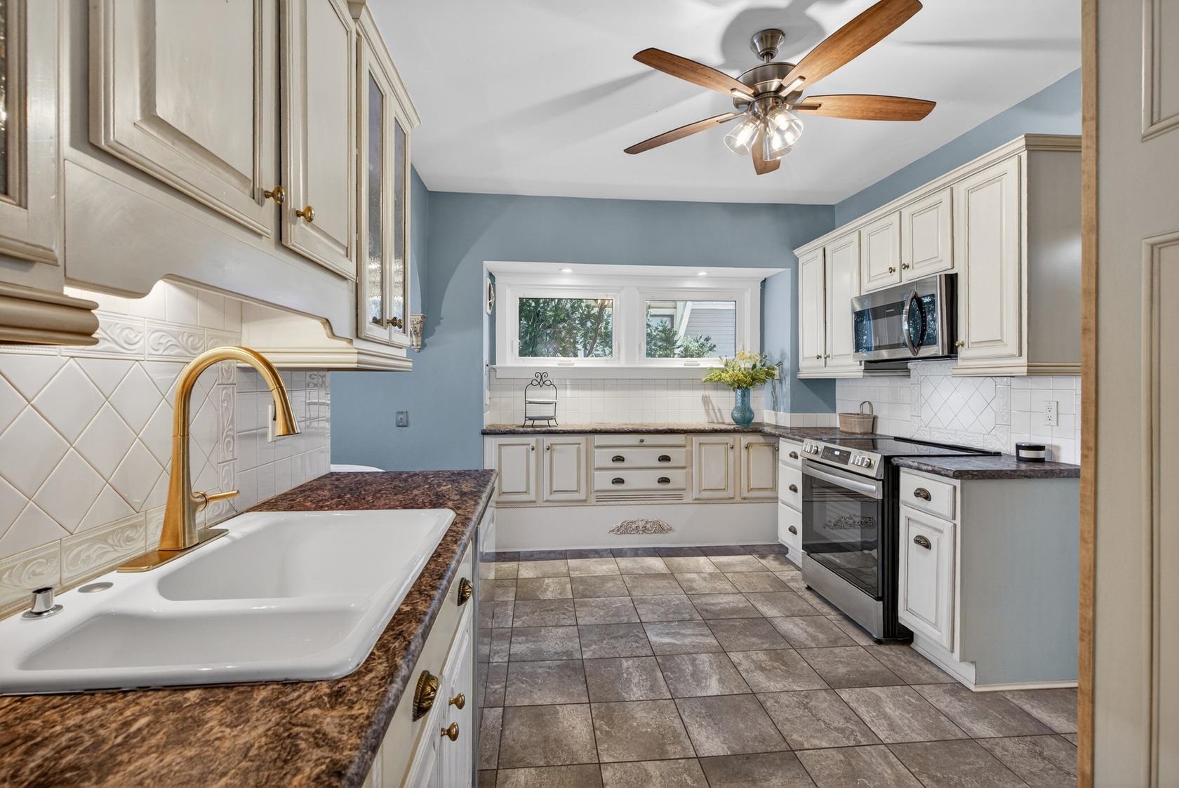 519 Spring Street Green Bay, WI 54301 - Photo 26 of 57