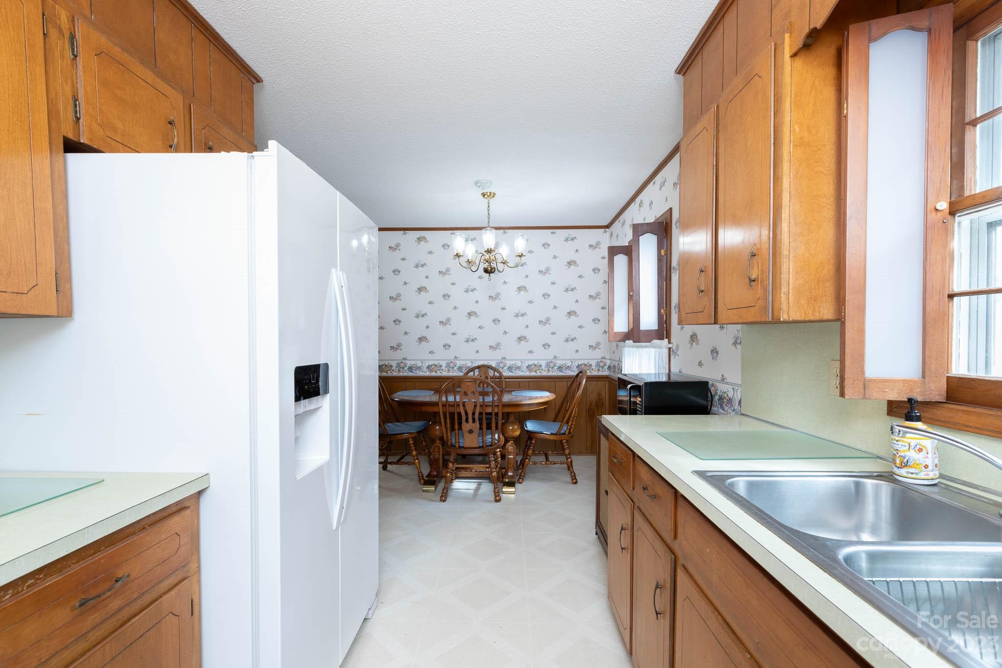 316 Lincoln Road York, SC 29745 - Photo 10 of 33 Gallery Image 10