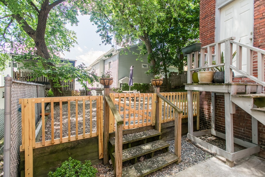 26 Pinckney Street, Unit 3 Somerville, MA 02145 - Photo 5 of 7