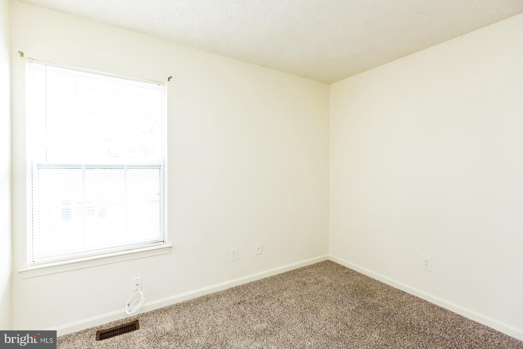 502 Dorchester Road Baltimore, MD 21228 - Photo 15 of 29 Bedroom