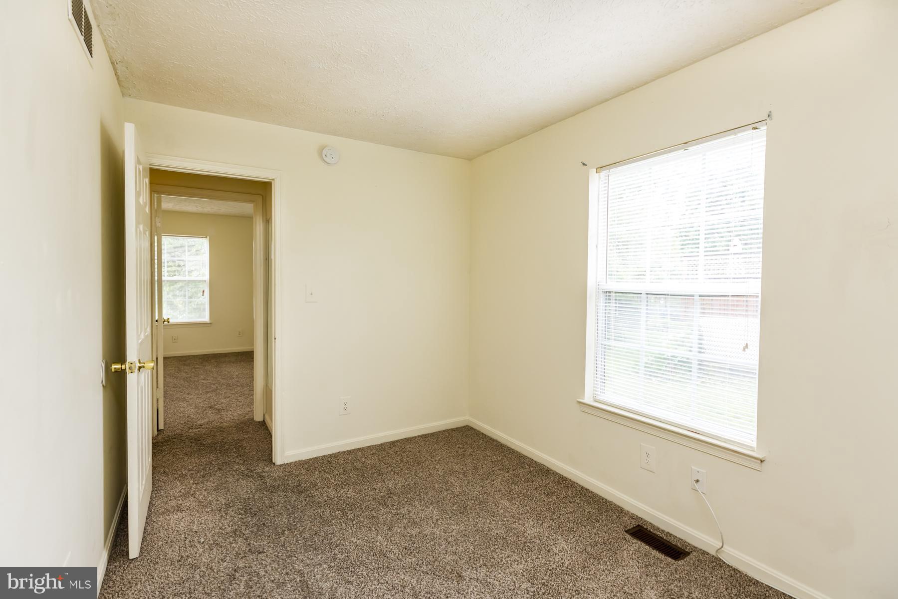 502 Dorchester Road Baltimore, MD 21228 - Photo 22 of 29 Bedroom