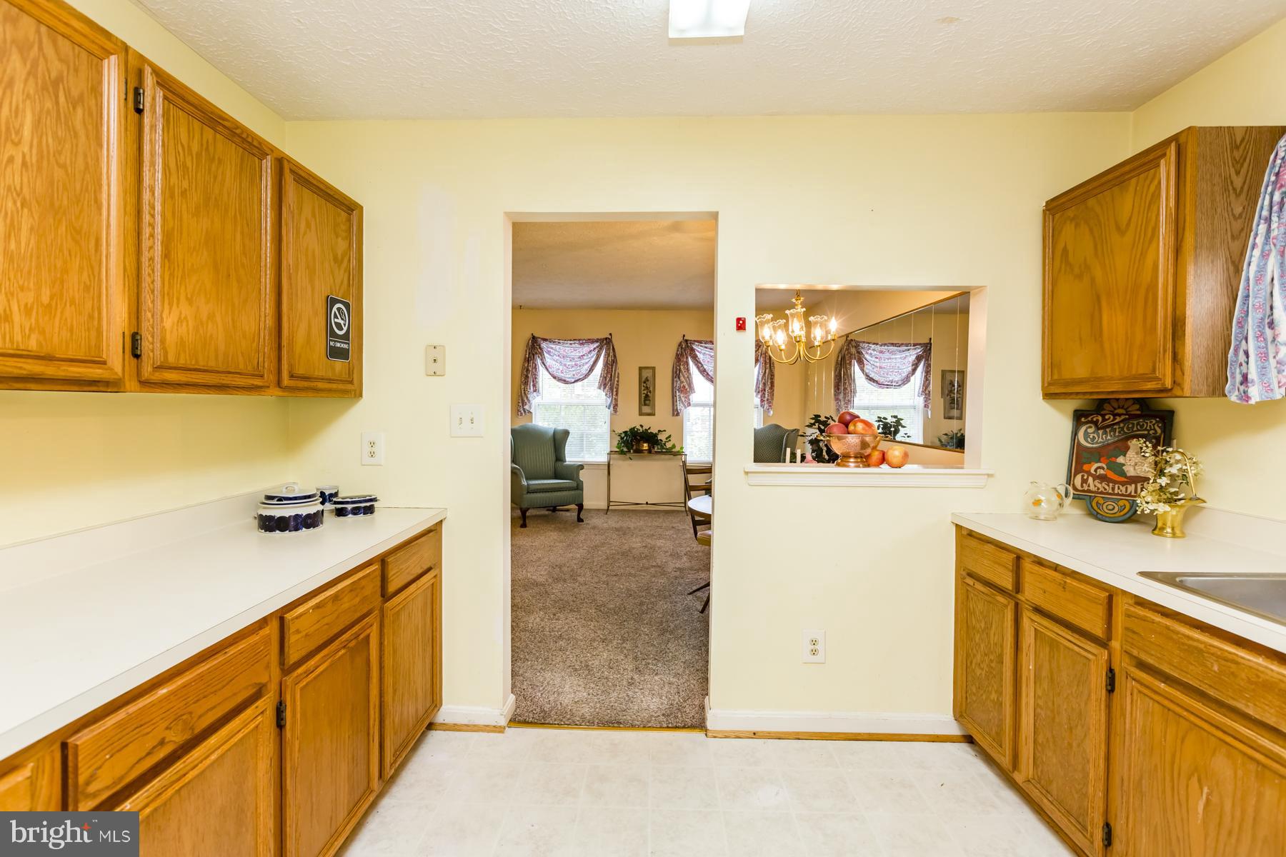 502 Dorchester Road Baltimore, MD 21228 - Photo 9 of 29 Kitchen
