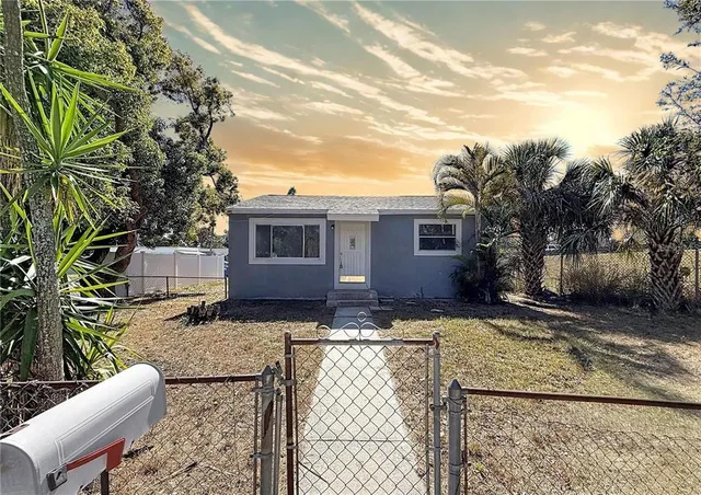 $275,000 | 2100 28th Avenue North, St. Petersburg, FL 33713