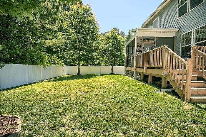 8201 Ruddock Place Hayes, VA 23072 - Photo 30 of 40