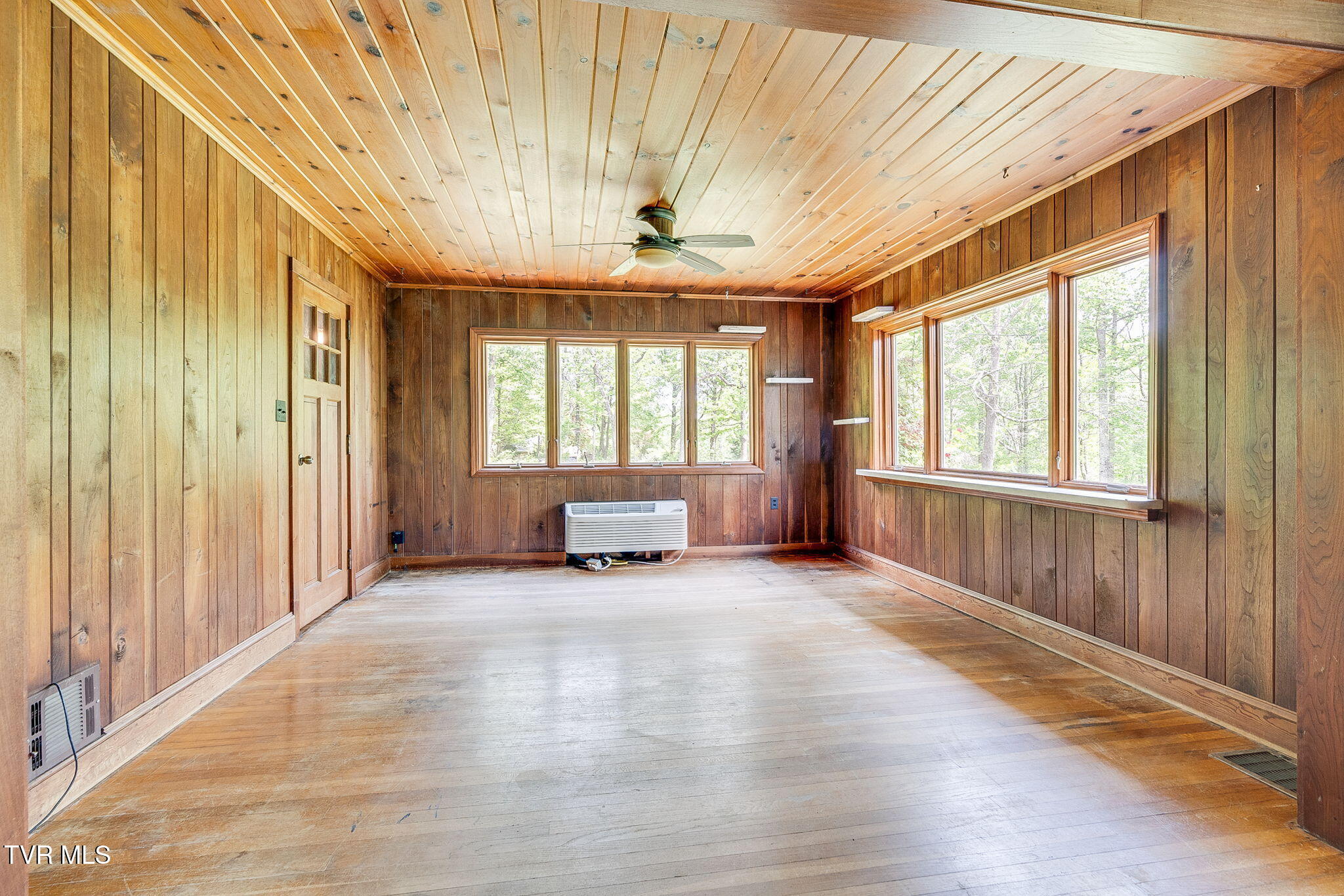 357 Webb Road Piney Flats, TN 37686 - Photo 8 of 31 008 (1)