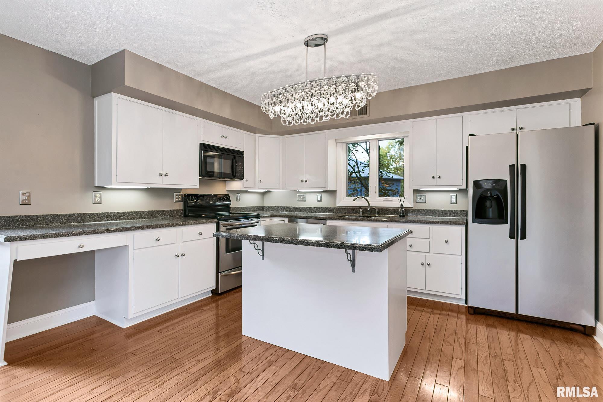 6401 Utica Ridge Road, Unit 24 Davenport, IA 52807 - Photo 17 of 46 Gallery Image 17