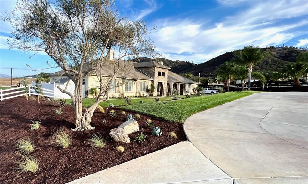 42554 Meadowlark Ridge, Murrieta, CA 92562 Compass