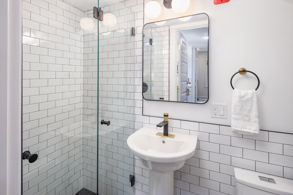 44 Winslow Road Brookline, MA 02446 - Photo 26 of 35