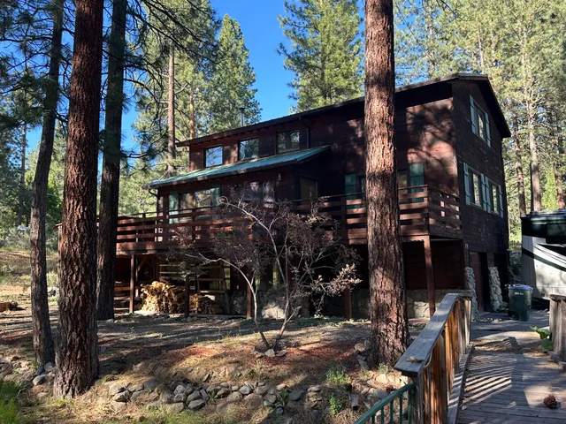 $379,900 | 878 Rheinfelder Street, Portola, CA 96122