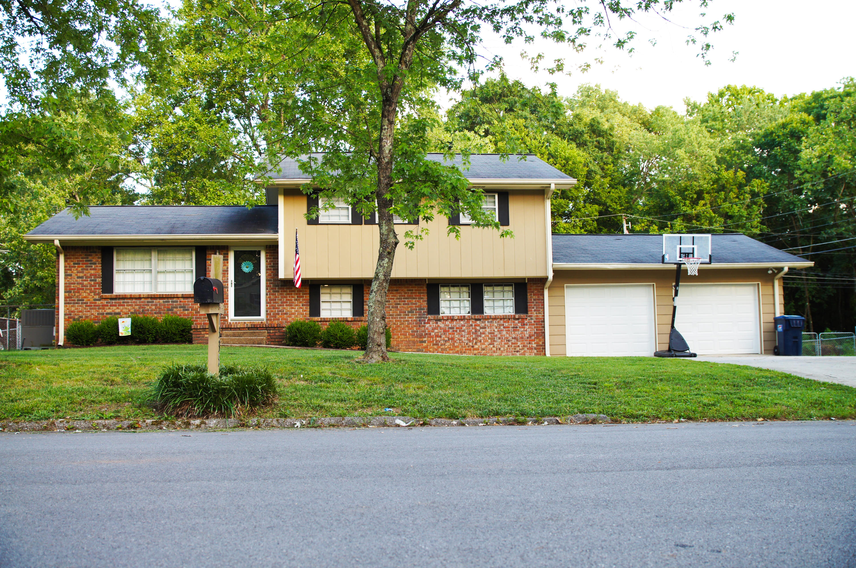 7335 Sterling Road Hixson, TN 37343 - Photo 2 of 19 Front