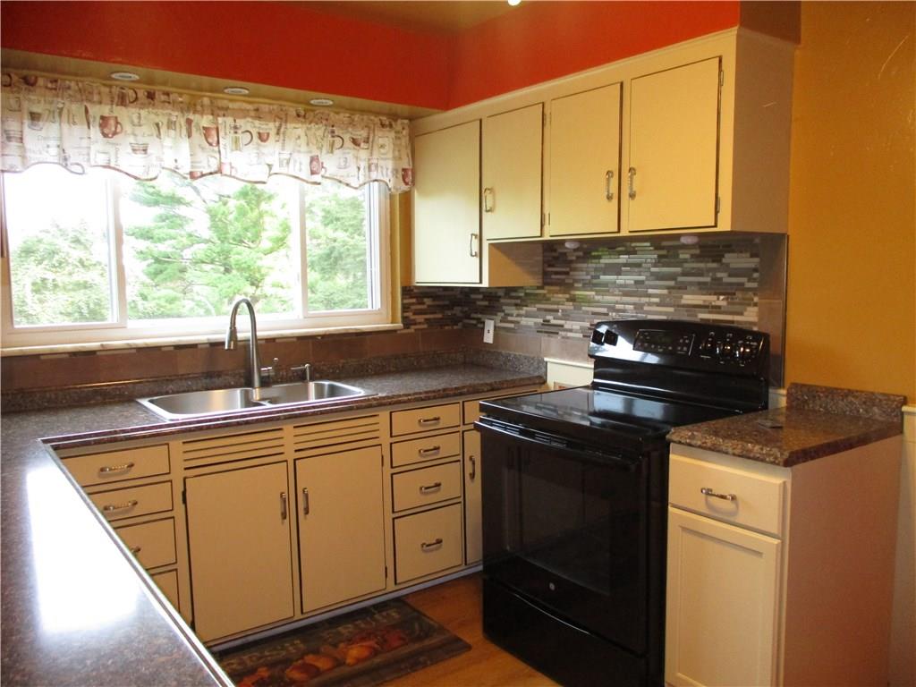800 Wible Run Road Pittsburgh, PA 15209 - Photo 5 of 21