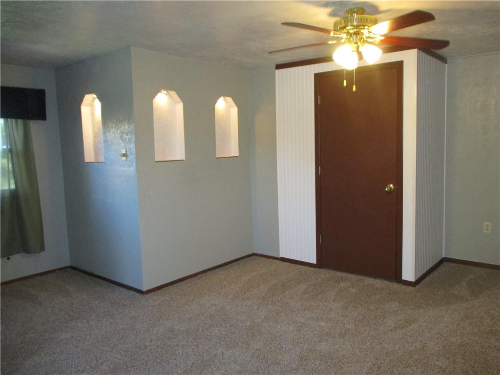 800 Wible Run Road Pittsburgh, PA 15209 - Photo 10 of 21