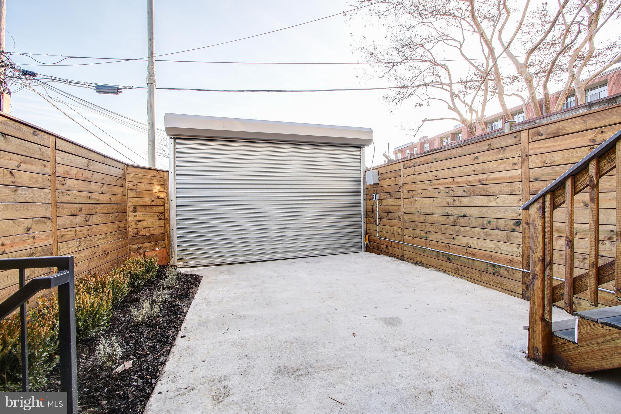 327 L Street Northeast Washington, DC 20002 - Photo 41 of 45