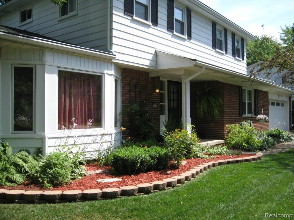 44510 Brookside Road Plymouth, MI 48170 - Photo 1 of 1 IMG_1294.jpg