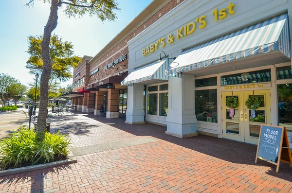 $330,000 | 2299 Lone Star Drive, Unit 233, Sugar Land, TX 77479