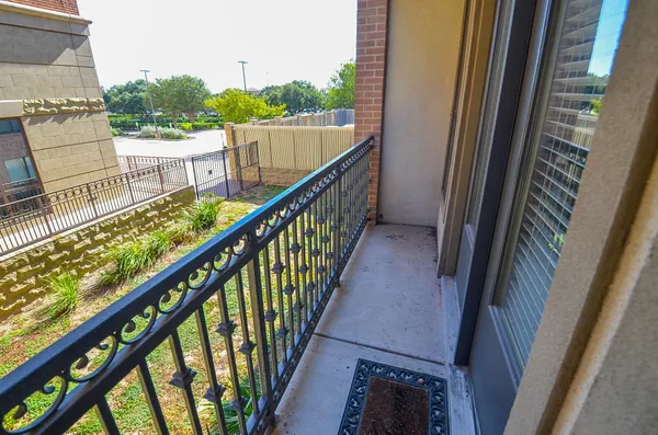 $330,000 | 2299 Lone Star Drive, Unit 233, Sugar Land, TX 77479